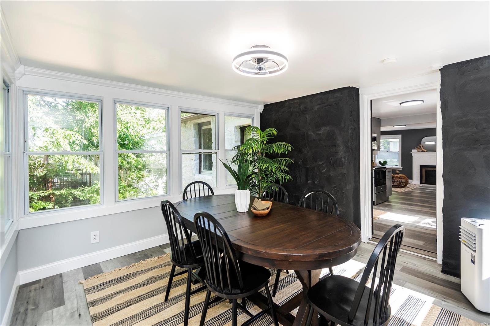 9388 Golden Gate Road St. Louis, MO 63144 - Photo 16 of 54