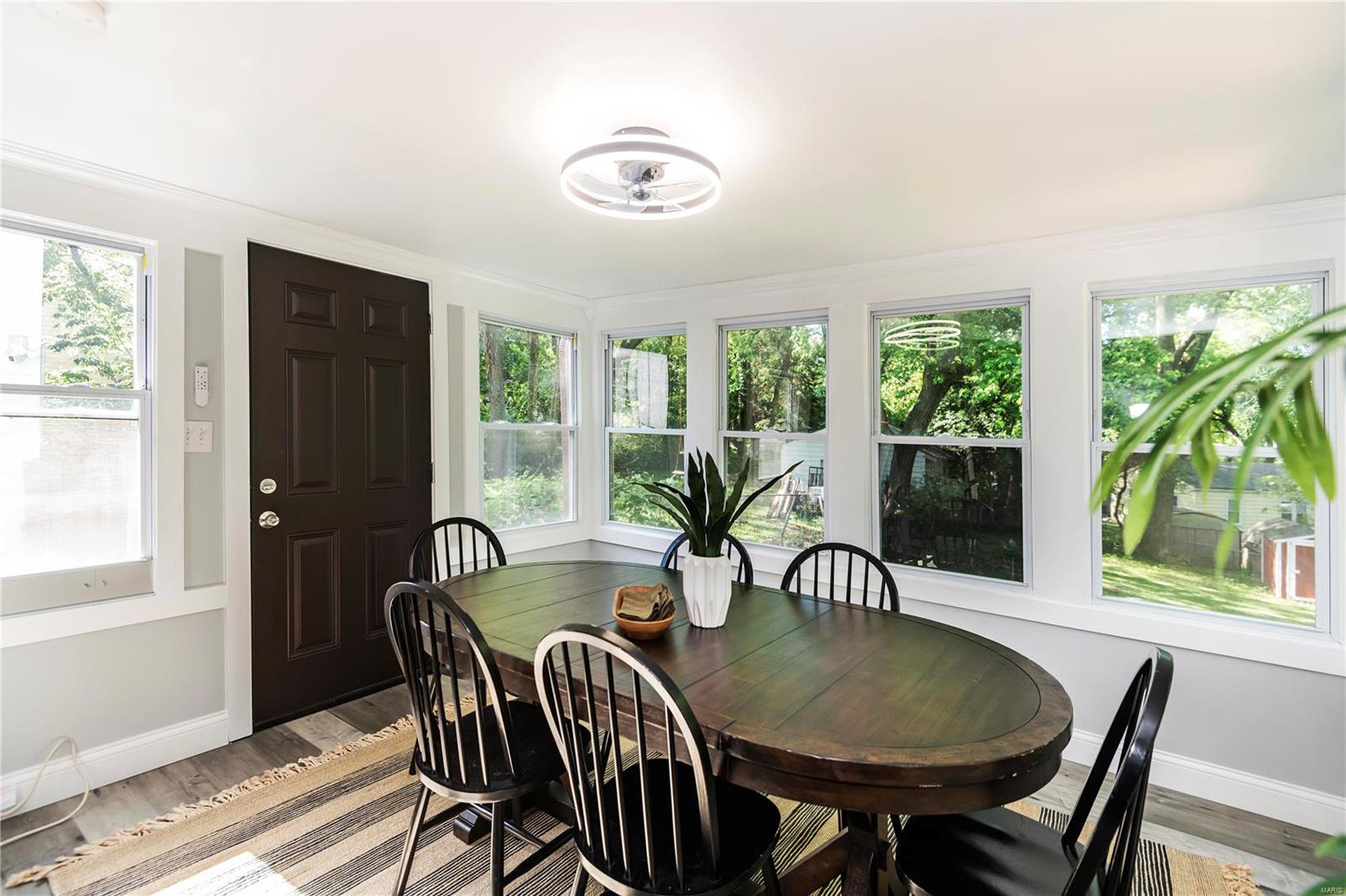9388 Golden Gate Road St. Louis, MO 63144 - Photo 18 of 54