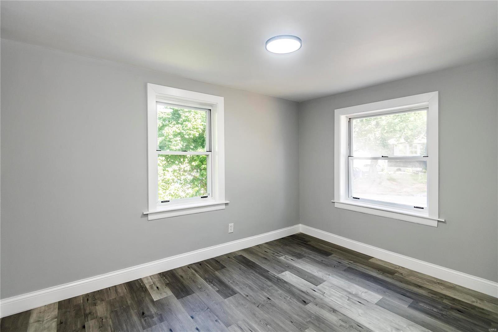 9388 Golden Gate Road St. Louis, MO 63144 - Photo 26 of 54