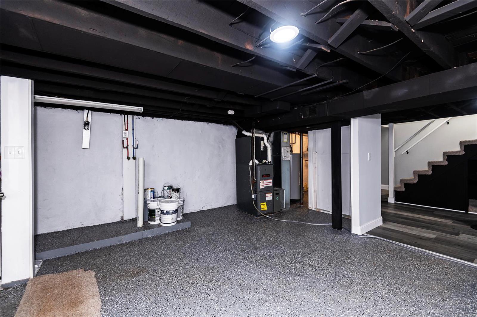 9388 Golden Gate Road St. Louis, MO 63144 - Photo 43 of 54