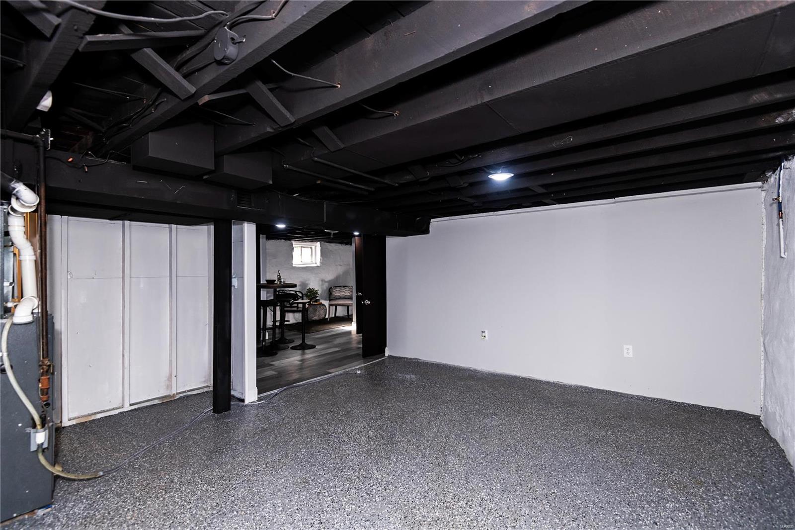 9388 Golden Gate Road St. Louis, MO 63144 - Photo 44 of 54