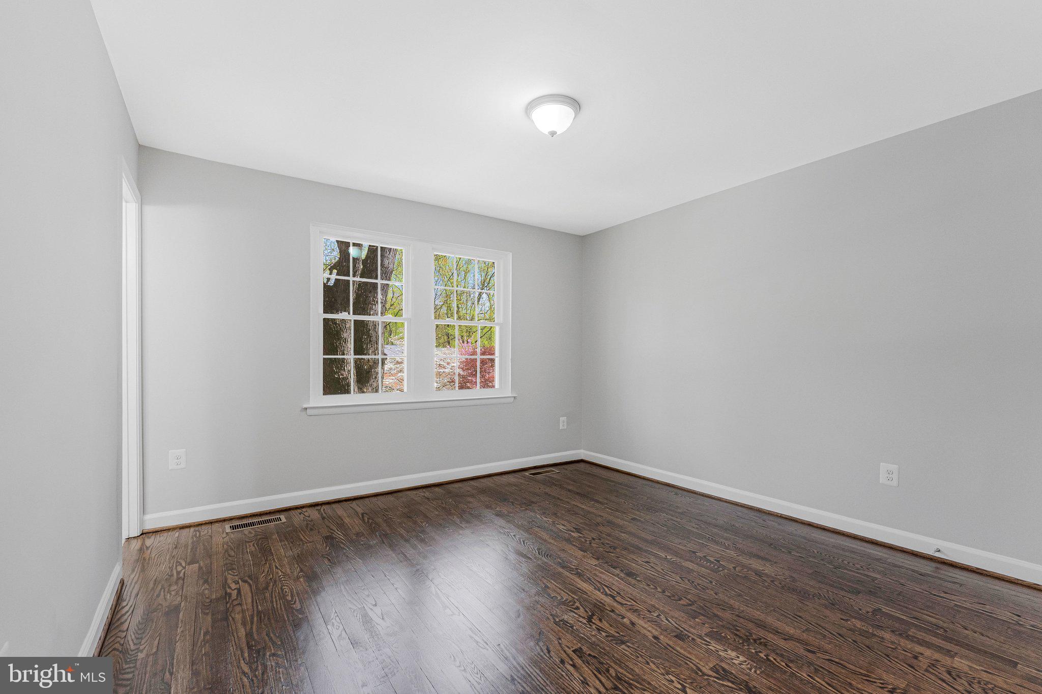 2254 Gunsmith Square Reston, VA 20191 - Photo 15 of 41 2nd Bedroom