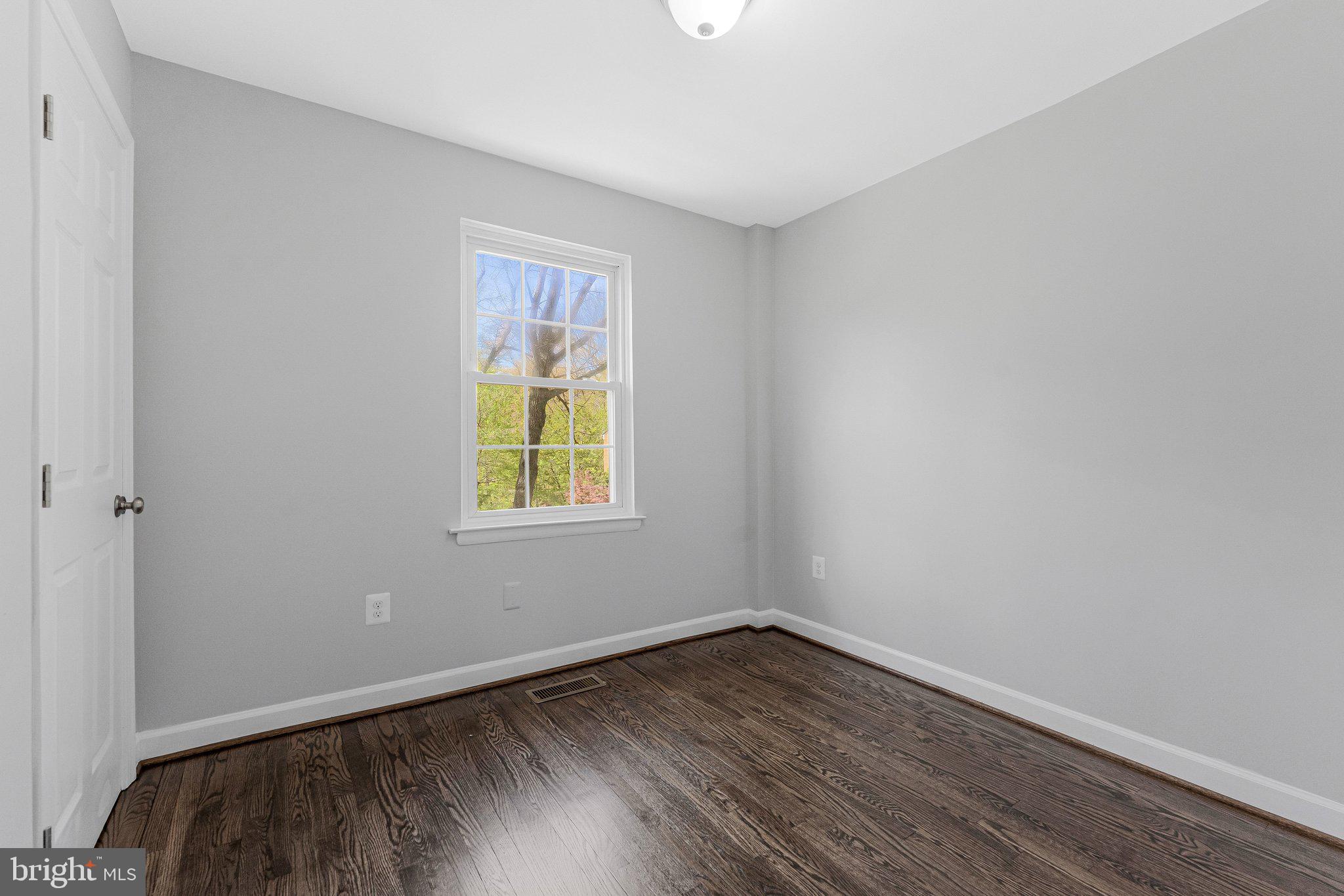 2254 Gunsmith Square Reston, VA 20191 - Photo 20 of 41 Bedroom