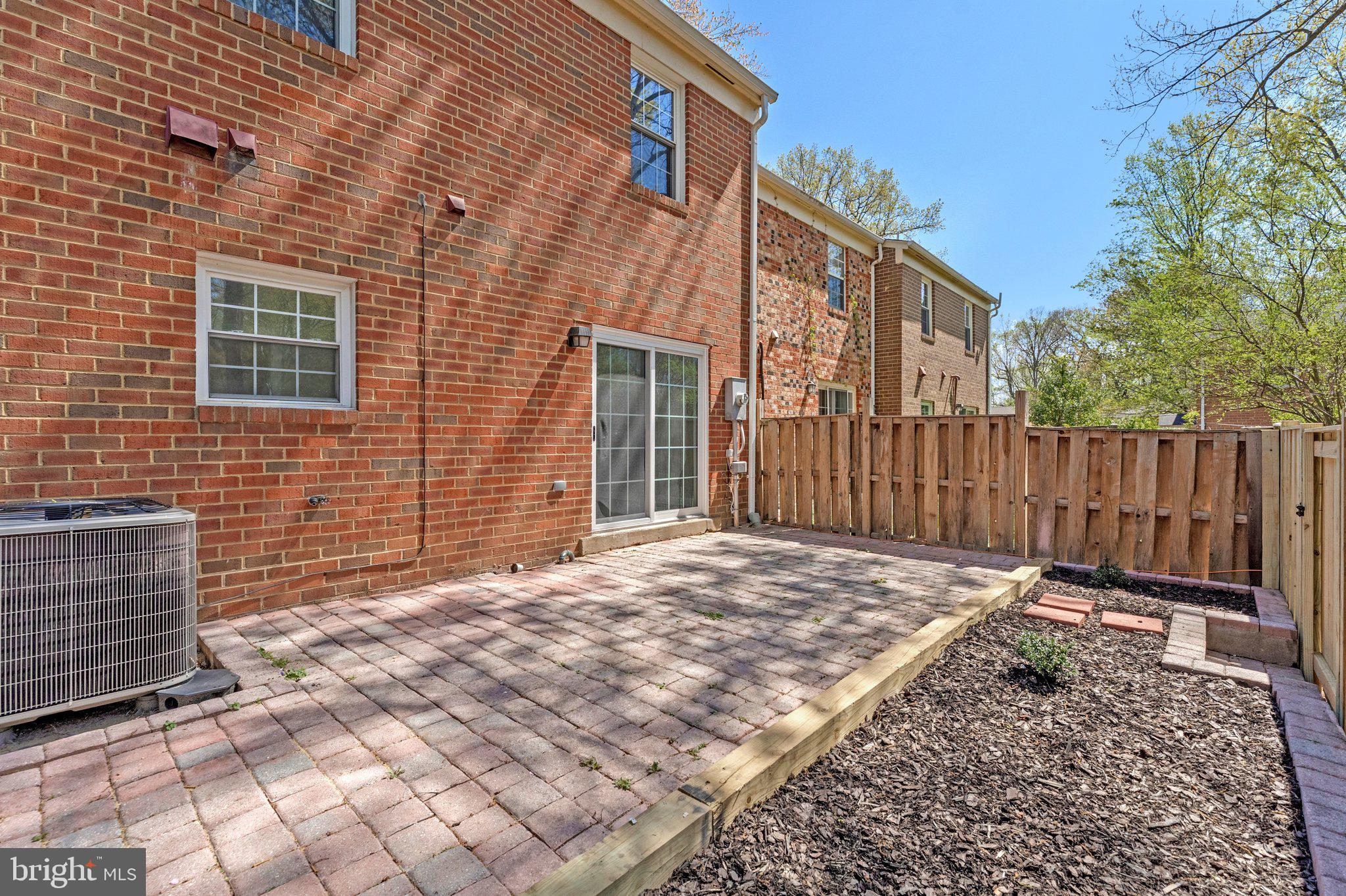 2254 Gunsmith Square Reston, VA 20191 - Photo 24 of 41 Solid Brick Construction