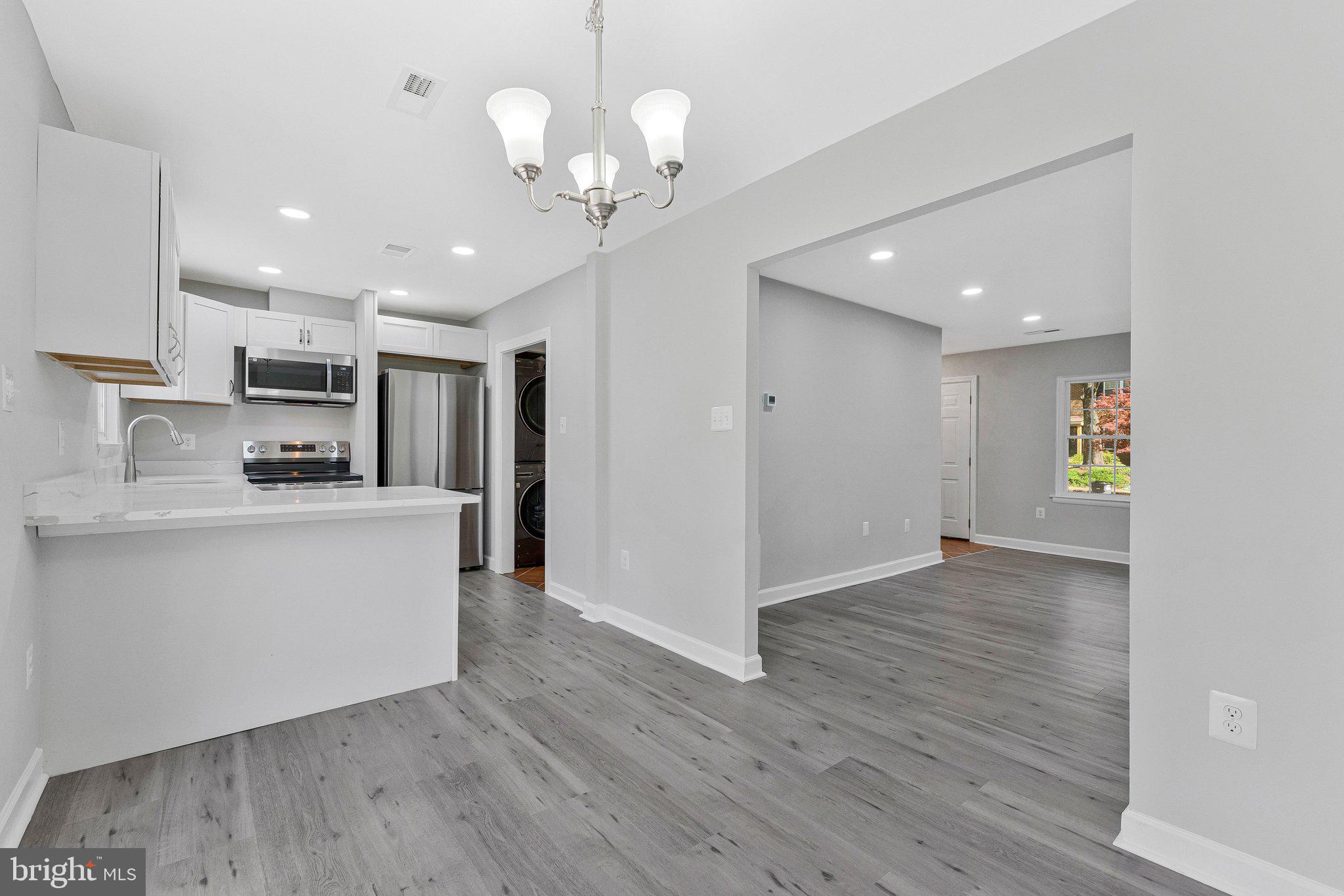 2254 Gunsmith Square Reston, VA 20191 - Photo 5 of 41 New Luxury Vinyl Plank Floors