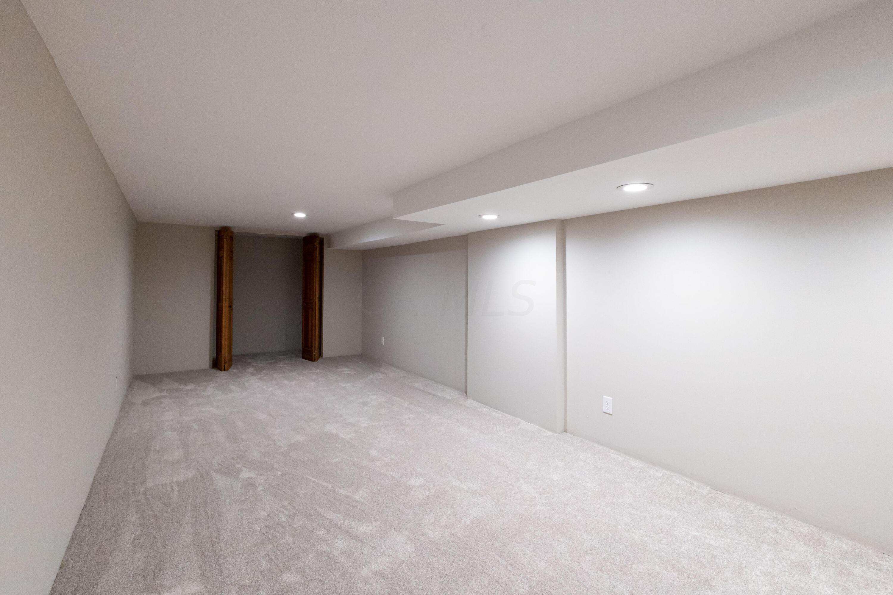 5877 Rock Hill Road Columbus, OH 43213 - Photo 32 of 34 Basement
