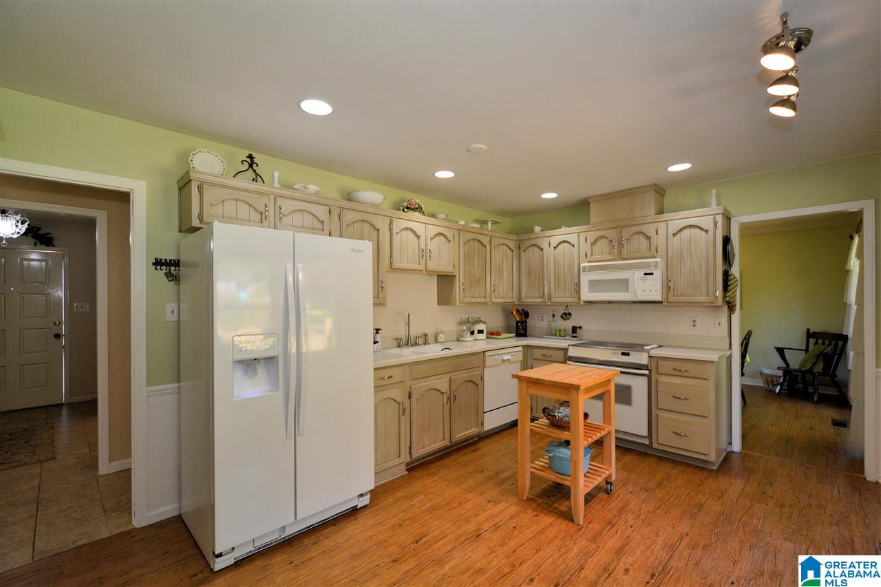 117 Hunters Point Circle Birmingham, AL 35244 - Photo 14 of 37