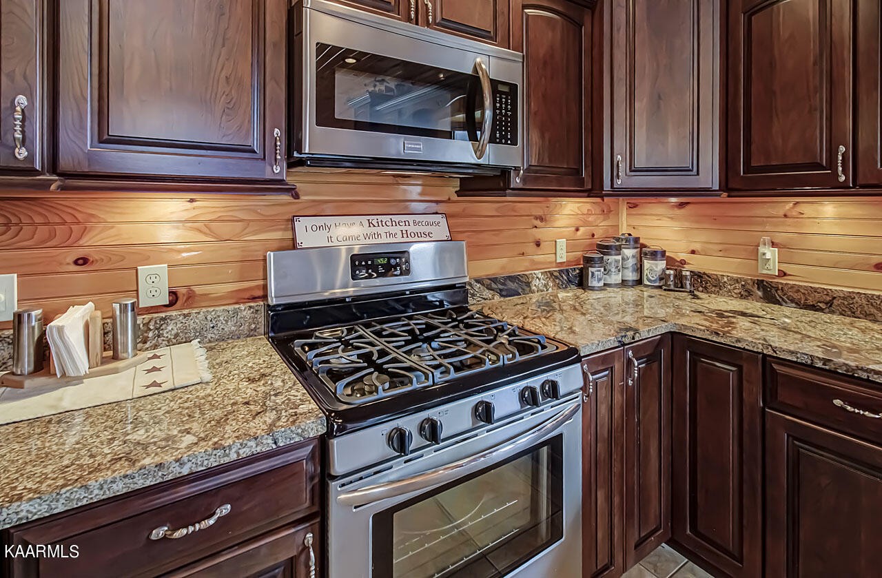 861 English Mountain Road Cosby, TN 37722 - Photo 17 of 60