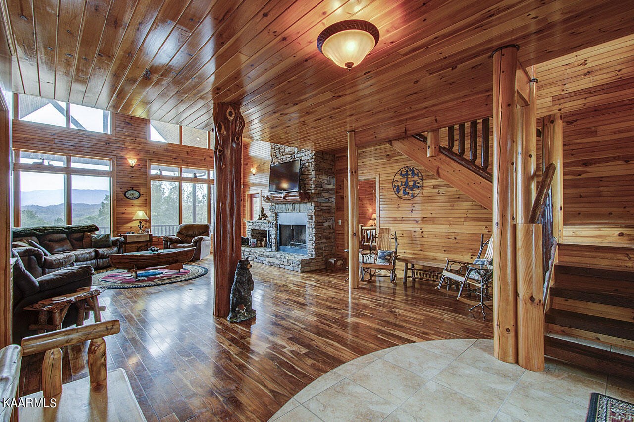 861 English Mountain Road Cosby, TN 37722 - Photo 8 of 60