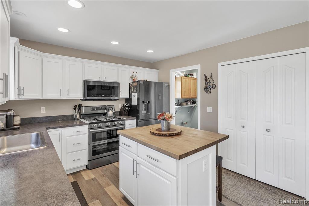 4440 Baldwin Road Grand Blanc, MI 48439 - Photo 13 of 38