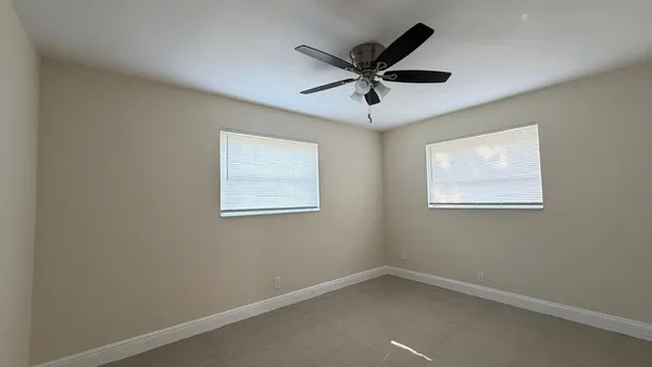 $3,800 | 4081 Northwest 35th Avenue, Lauderdale Lakes, FL 33309