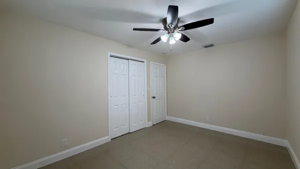 $3,800 | 4081 Northwest 35th Avenue, Lauderdale Lakes, FL 33309