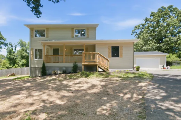 $420,000 | 550 Central Avenue, White Bluff, TN 37187