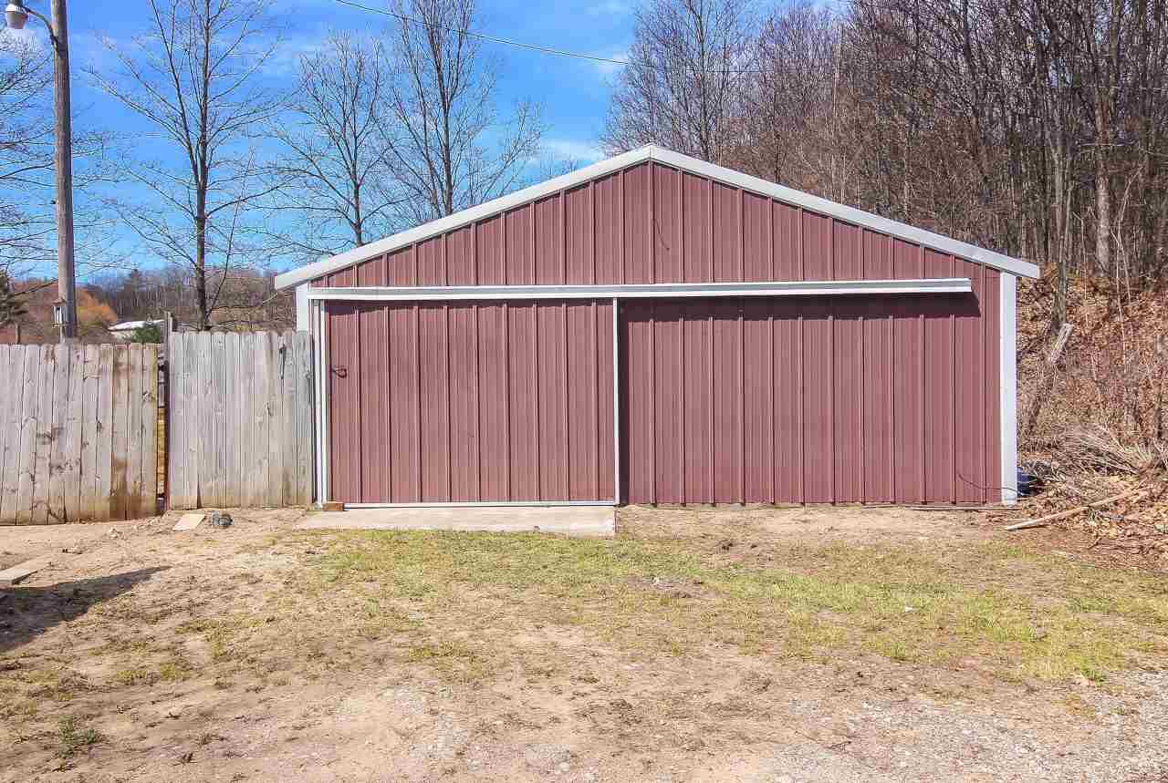 1162 South Pineview Road Suttons Bay, MI 49682 - Photo 29 of 31 1860067-28.JPG