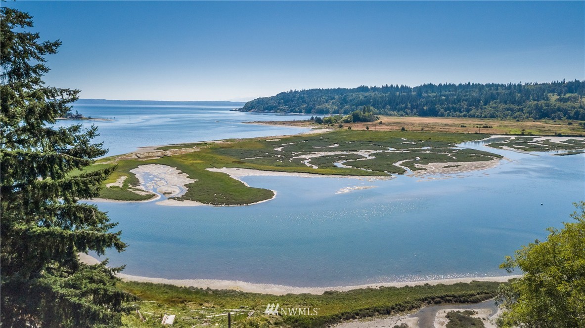 7861 Cultus Bay Road Clinton, WA 98236 - Photo 1 of 8 Gallery Image 1