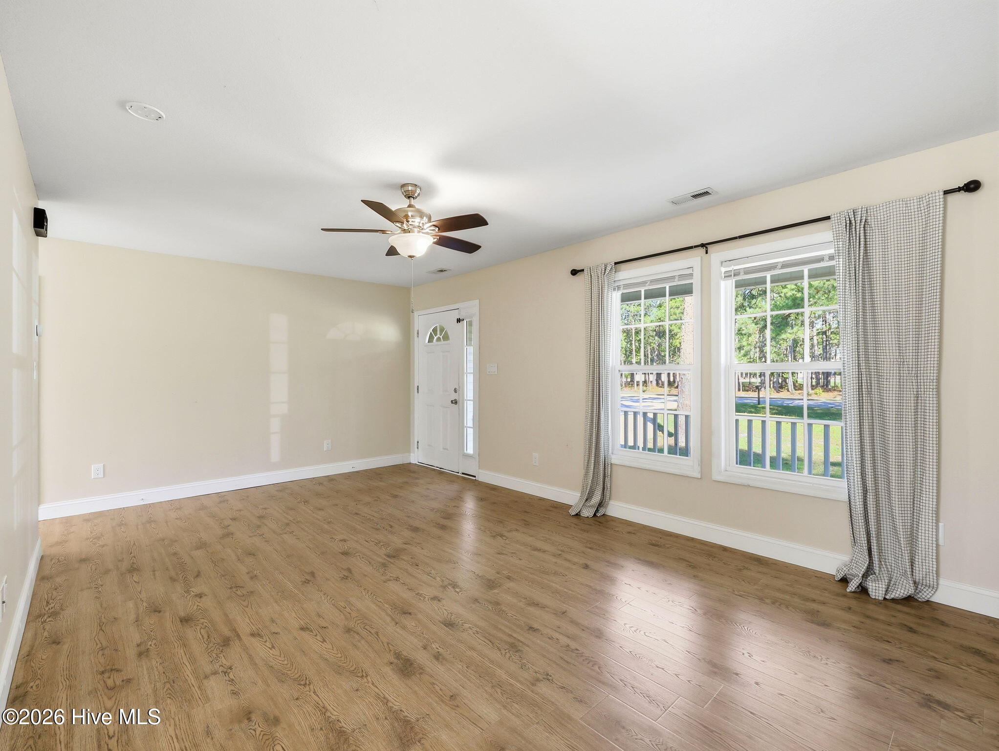 128 Van Riggs Road Hubert, NC 28539 - Photo 9 of 49