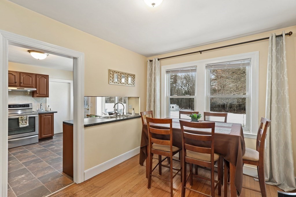 232 Littlefield Road Boxborough, MA 01719 - Photo 6 of 23