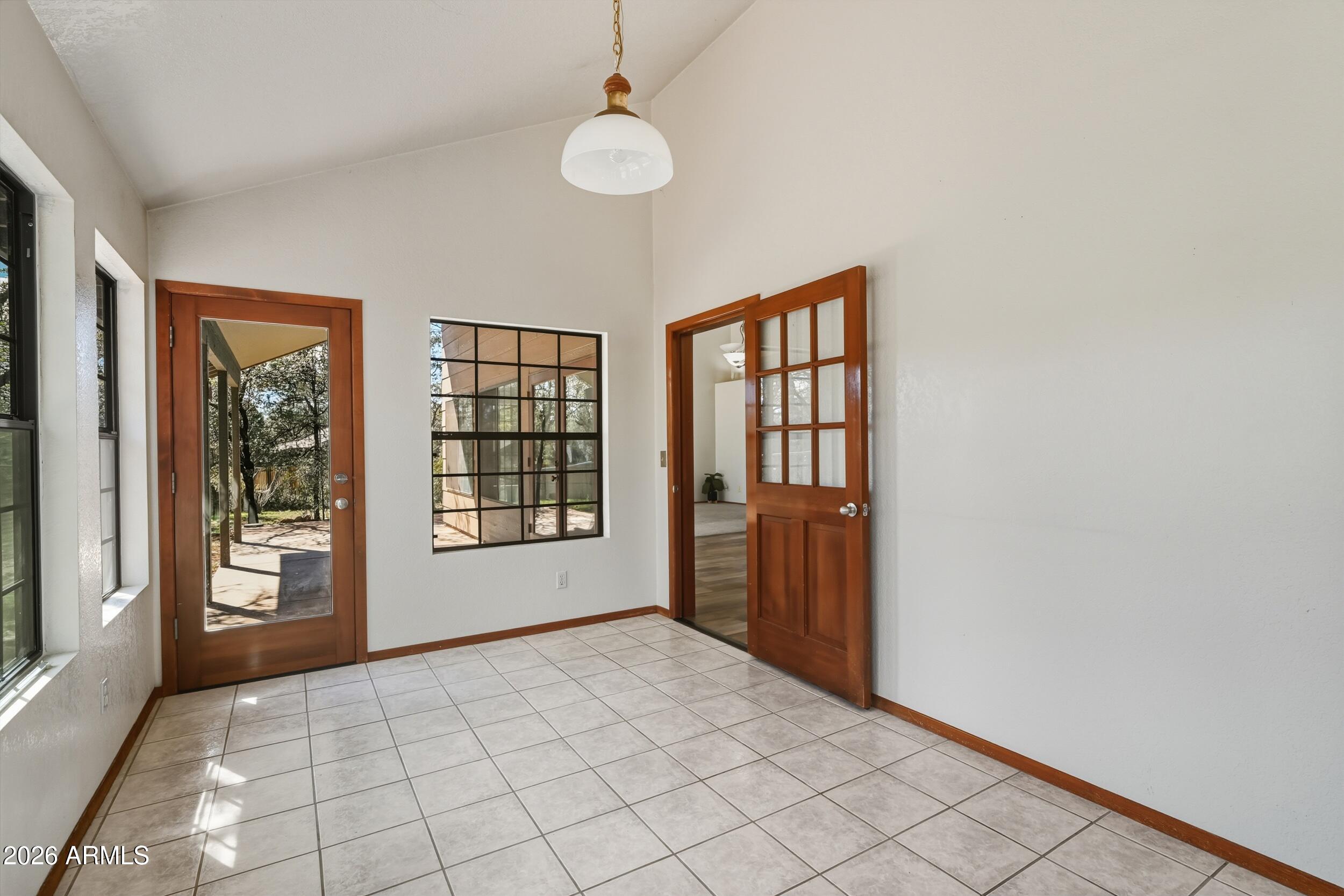 1101 North McLane Road Payson, AZ 85541 - Photo 23 of 65 an empty room with windows