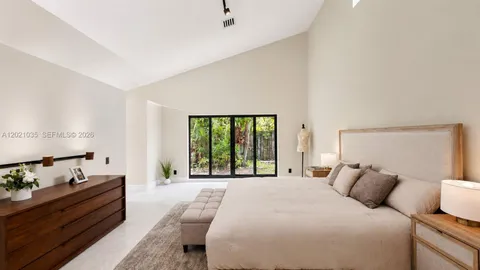 $1,900,000 | 2765 Northeast 35th Drive, Fort Lauderdale, FL 33308