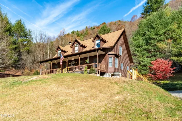 $450,000 | 5191 Highway 421, Mountain City, TN 37683