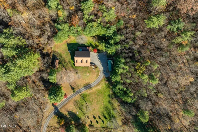 $450,000 | 5191 Highway 421, Mountain City, TN 37683