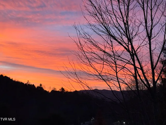 $450,000 | 5191 Highway 421, Mountain City, TN 37683