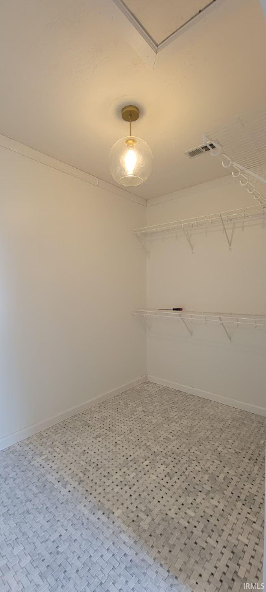 2222 VFW Road Mitchell, IN 47446 - Photo 13 of 36