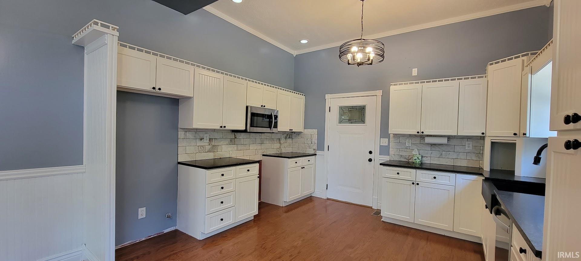 2222 VFW Road Mitchell, IN 47446 - Photo 4 of 36