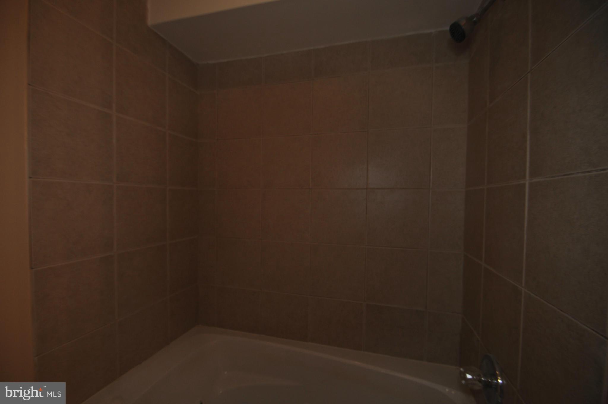 1503 Ramsay Street Baltimore, MD 21223 - Photo 4 of 12 Bath