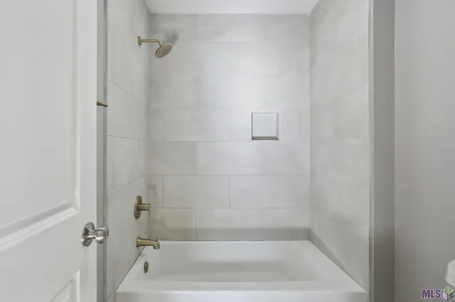 $2,100 | 1160 Soult Street, Mandeville, LA 70448