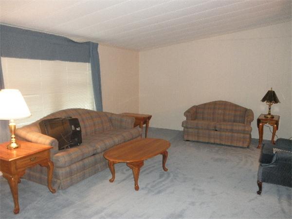 19 Valley Forge Road Taunton, MA 02780 - Photo 5 of 20 Gallery Image 5