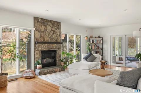 $1,349,000 | 33 Reilly Road, Easton, CT 06612