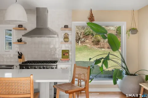 $1,349,000 | 33 Reilly Road, Easton, CT 06612