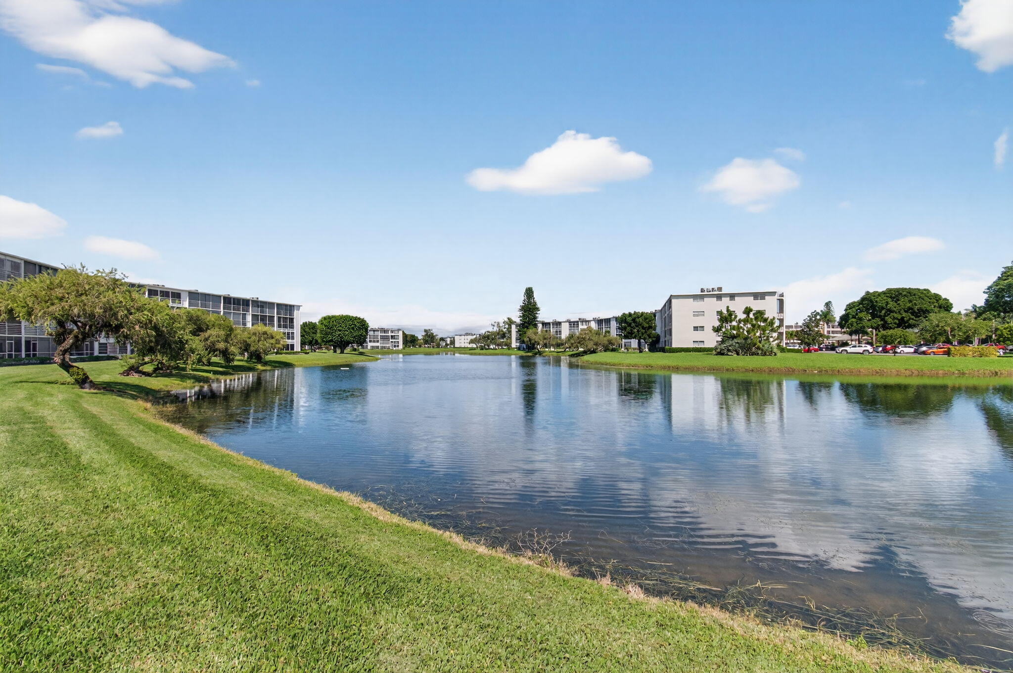 2001 Guildford East Boca Raton, FL 33434 - Photo 57 of 101 57-web-or-mls-DSC_0449