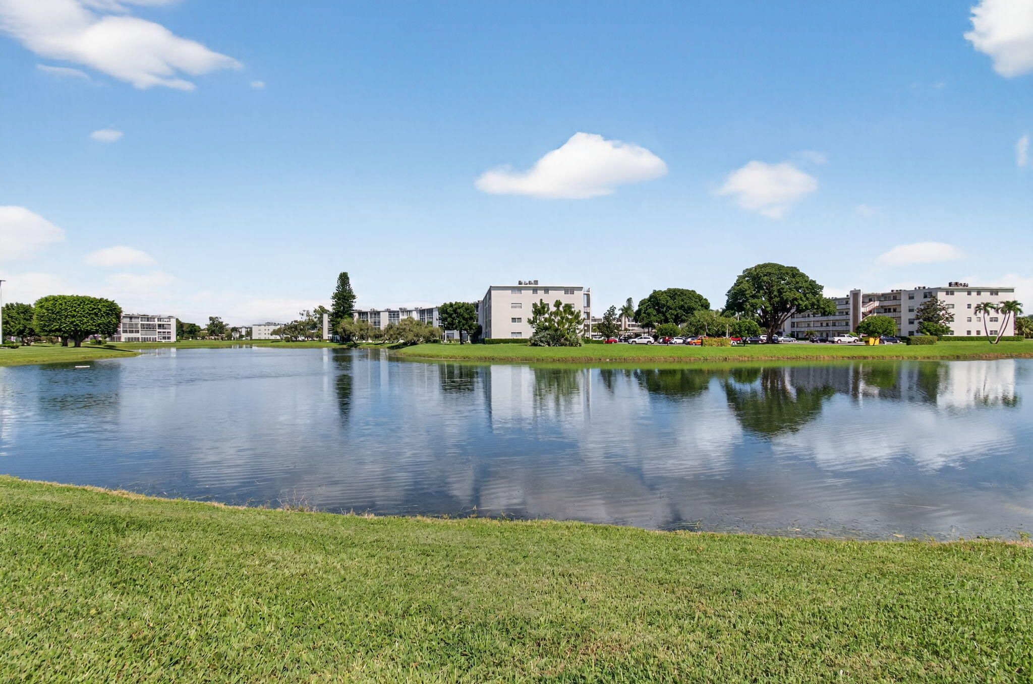 2001 Guildford East Boca Raton, FL 33434 - Photo 59 of 101 59-web-or-mls-DSC_0459