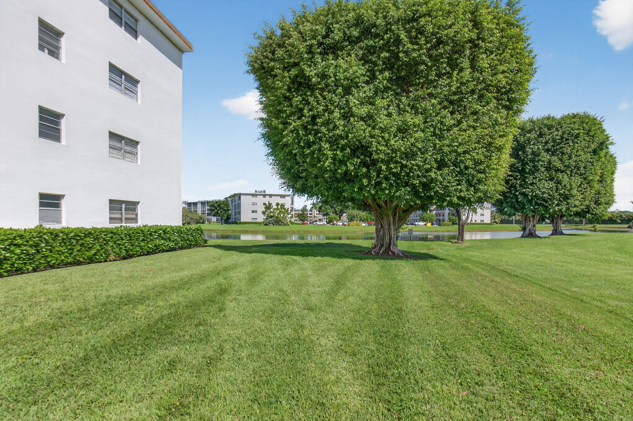 2001 Guildford East Boca Raton, FL 33434 - Photo 63 of 101 63-web-or-mls-DSC_0485