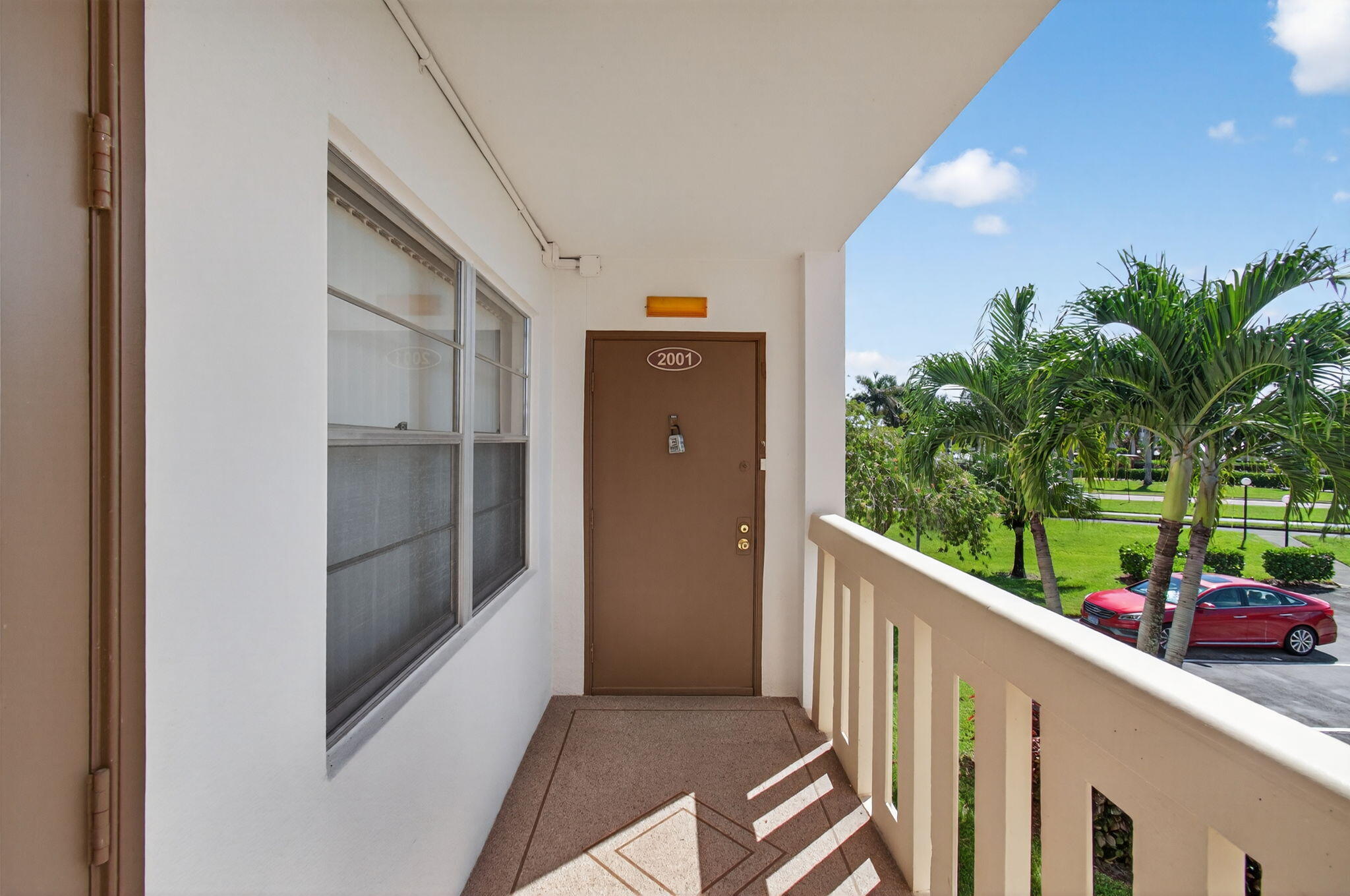 2001 Guildford East Boca Raton, FL 33434 - Photo 7 of 101 6-web-or-mls-DSC_0495