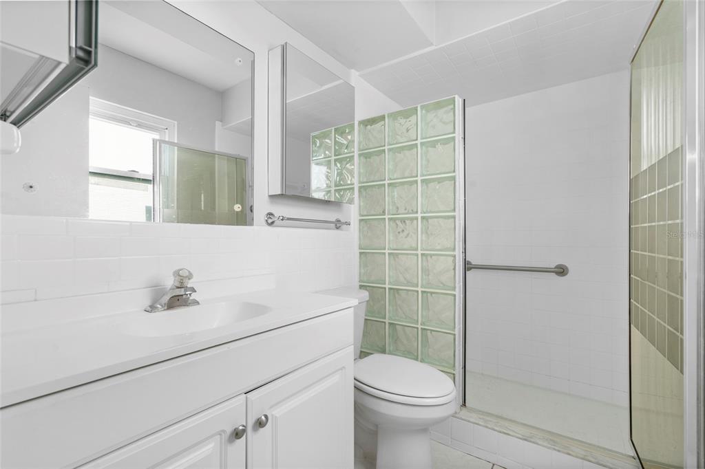 2410 Britannia Road Sarasota, FL 34231 - Photo 23 of 45 Gallery Image 23