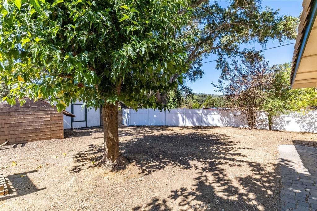 7990 San Gabriel Road Atascadero, CA 93422 - Photo 53 of 69 a view of a tree in front of a house