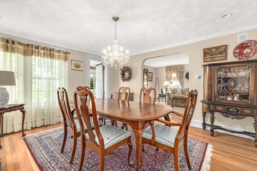 647 Main Street Shrewsbury, MA 01545 - Photo 14 of 37