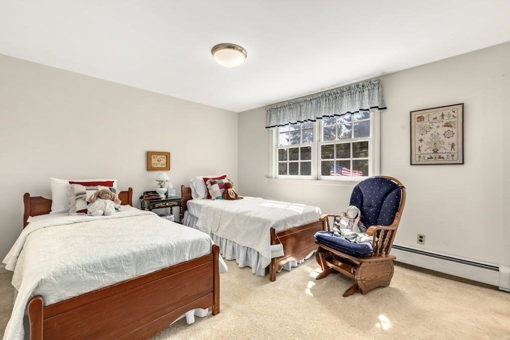 647 Main Street Shrewsbury, MA 01545 - Photo 19 of 37