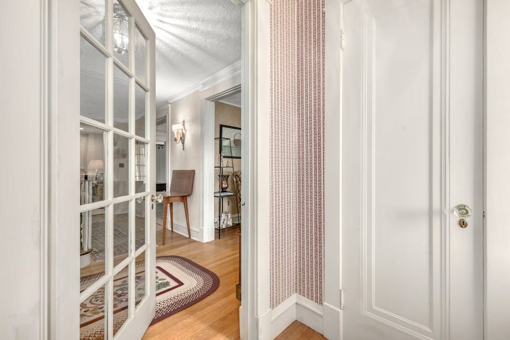 647 Main Street Shrewsbury, MA 01545 - Photo 7 of 37