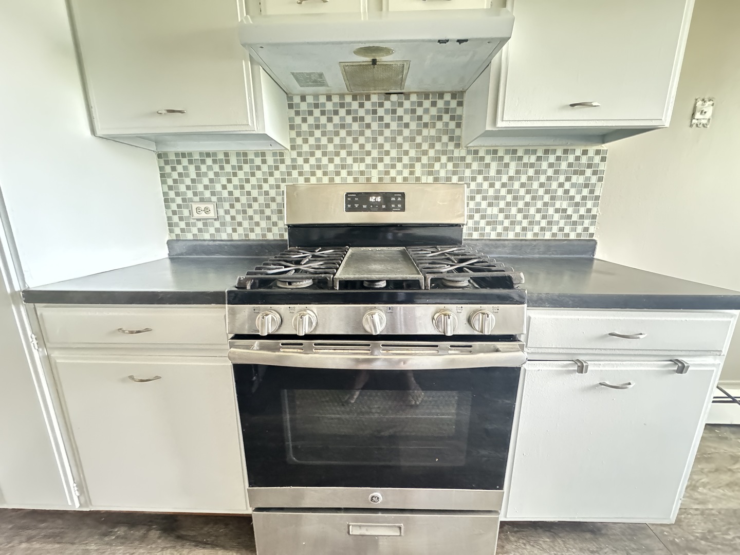 1331 South Finley Road, Unit 420 Lombard, IL 60148 - Photo 16 of 33 Gallery Image 16