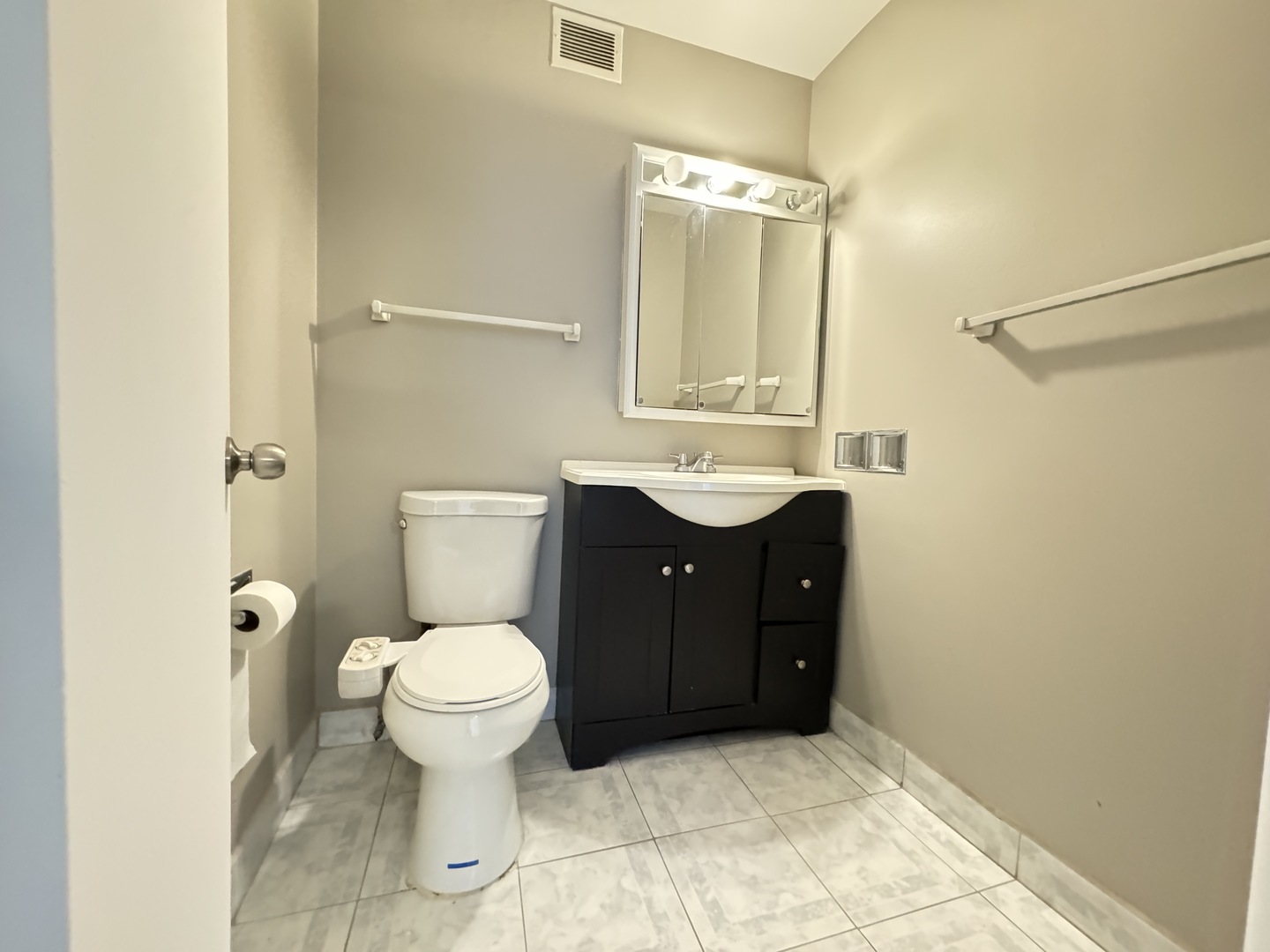 1331 South Finley Road, Unit 420 Lombard, IL 60148 - Photo 24 of 33 Gallery Image 24