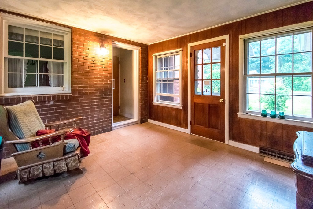 329 Stony Hill Road Wilbraham, MA 01095 - Photo 3 of 25