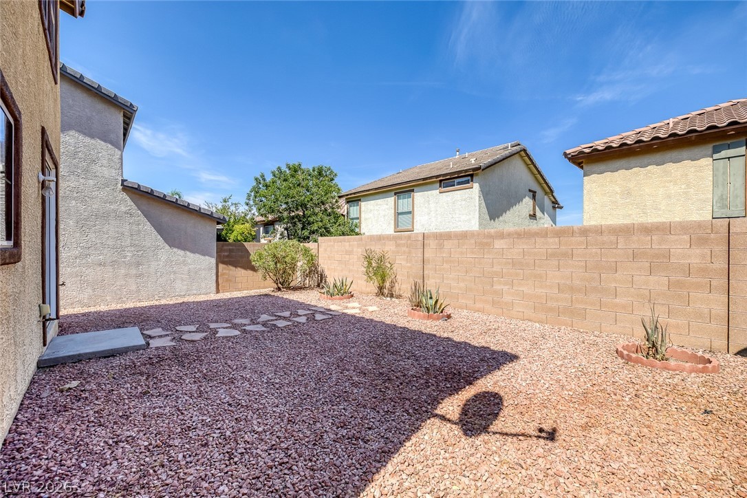 684 Moonlight Stroll Street Henderson, NV 89002 - Photo 28 of 33