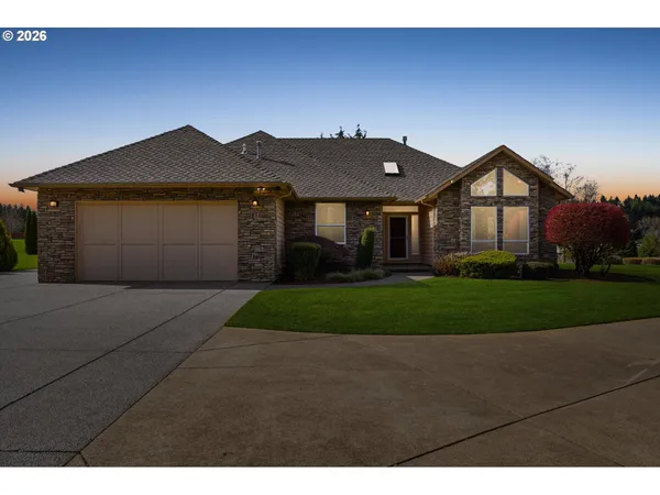 $950,000 | 2853 Pudding Creek Lane Southeast, Salem, OR 97317
