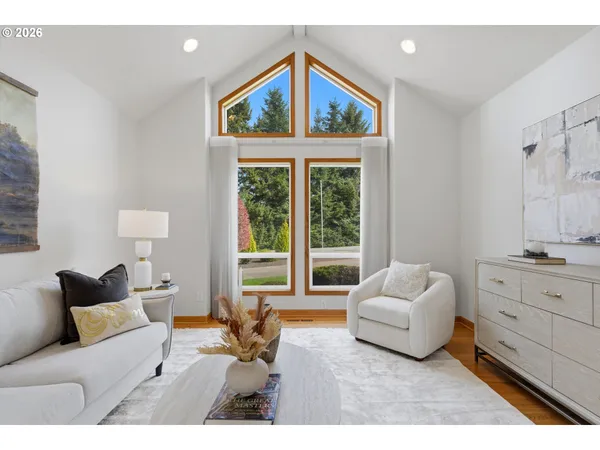 $950,000 | 2853 Pudding Creek Lane Southeast, Salem, OR 97317