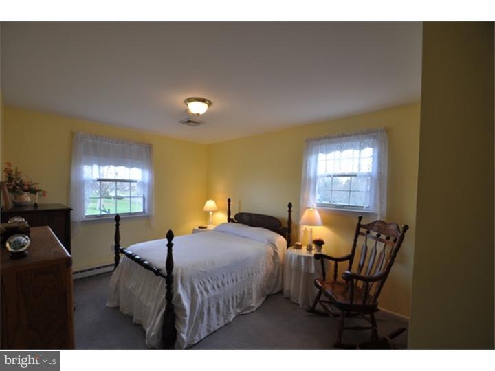 242 Elm Road Allentown, PA 18104 - Photo 15 of 25 Gallery Image 15
