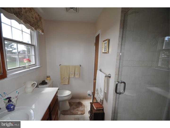 242 Elm Road Allentown, PA 18104 - Photo 18 of 25 Gallery Image 18
